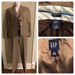 GAP pantsuit